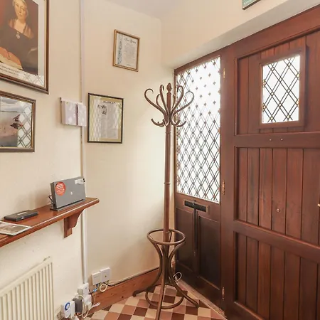 Holiday home Coole Gate Kiltartan